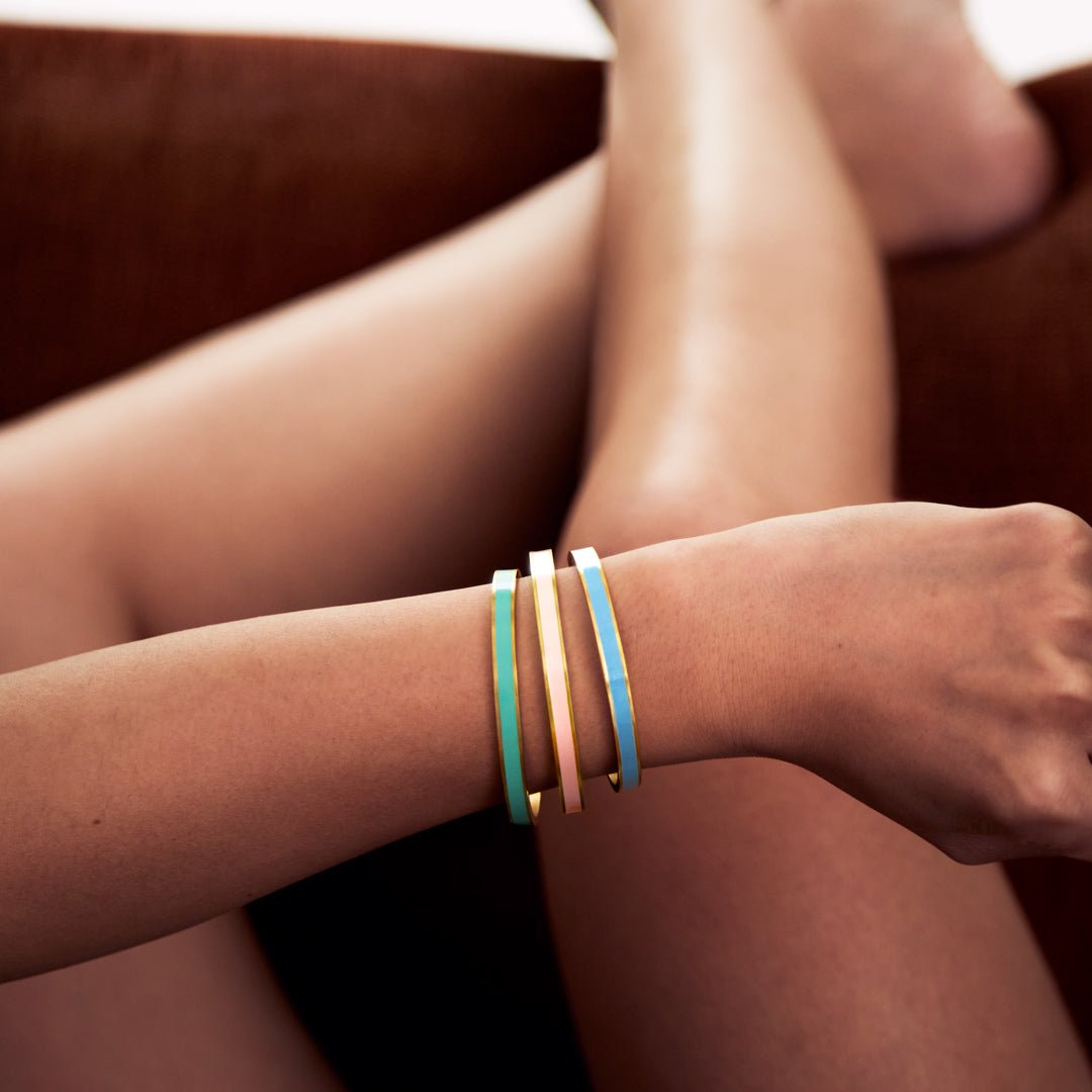 WIN COLOR BANGLE